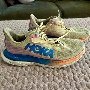 HOKA One One Mach 5 SNEAKERS women size 9 Beige Blue Coral